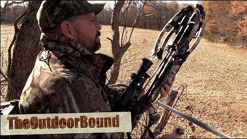 RAVIN R10 Whitetail Hunt-----Down in 12 Seconds!