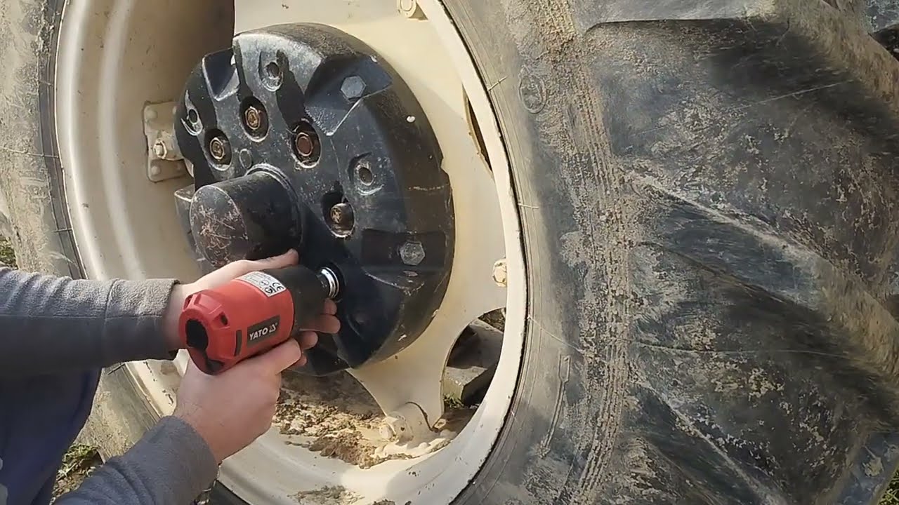 YATO YT-09545 (1560 Nm) vs Zetor 4011 - Part 1 - YouTube YATO YT-09545 (1560 Nm) vs Zetor 4011 - Part 1 - YouTube