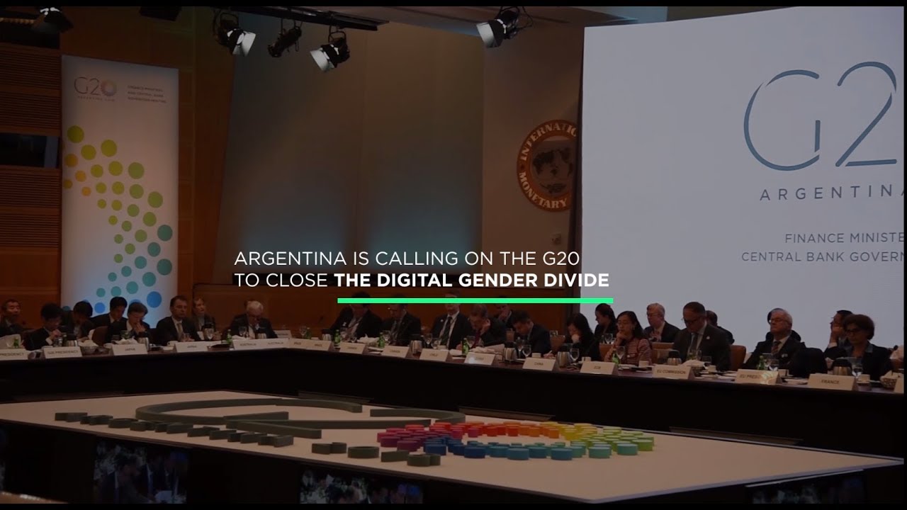 The Digital Gender Divide - YouTube