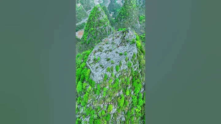 奇觀，山頂像是利器削過，被懷疑有未知文明來過，是真的嗎？ - 天天要聞