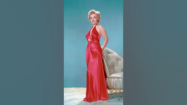 Marilyn Monroe in a night-gown  1952. By Bruno Bernard. #shorts #photos #movies #sexy #beautiful