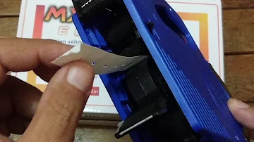Como colocar bobina na maquininha de colocar preço?