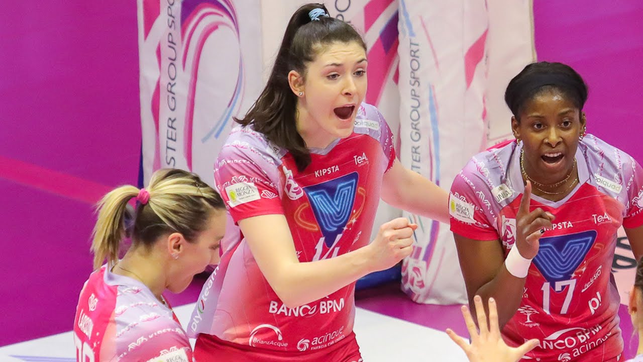 THE WALL Dana Rettke, 8 BLOCKS, MVP & Top Scorer in Milano - Perugia | Lega Volley Femminile 2022/23