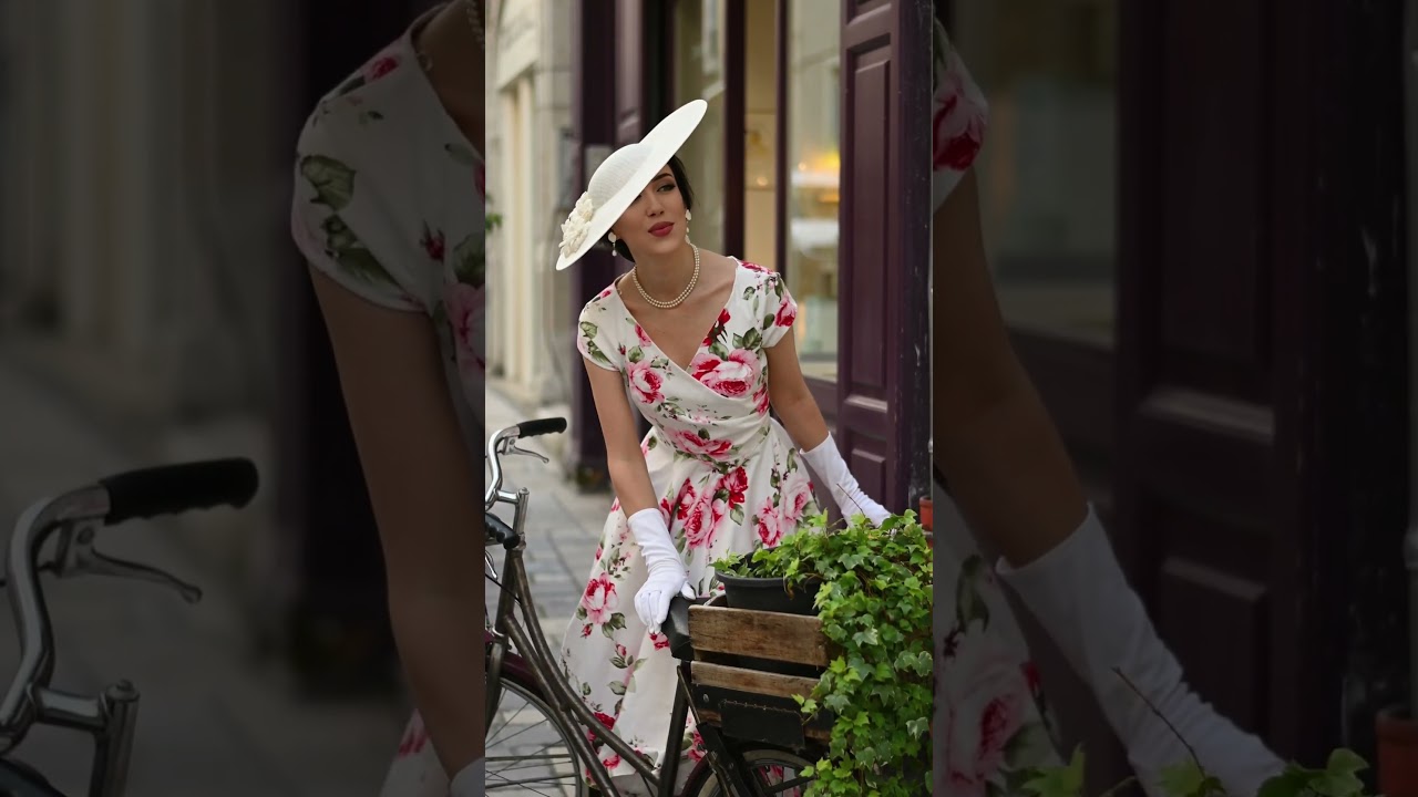 My dress from @theprettydress 🌸🌸🌸 #fashion #dress #style #elegant #retro #vintage