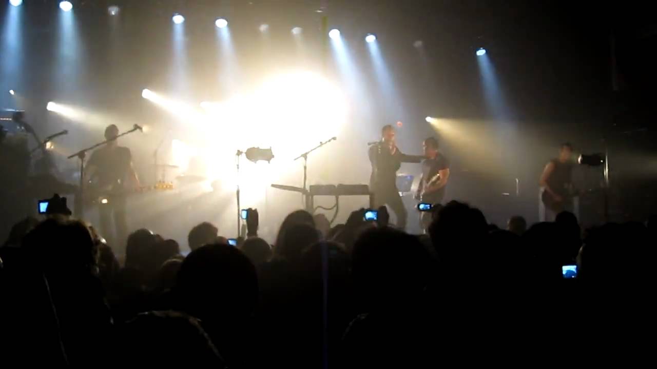 Nine Inch Nails - Dead Souls (with Peter Murphy) and Wish - 8/25/2009