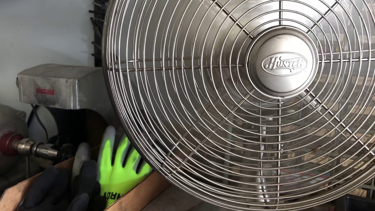 Hunter Portable Desk Fan Demonstration - YouTube
