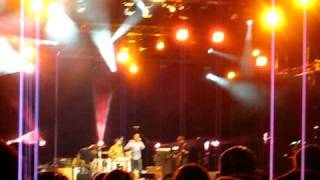 Ben Harper and Relentless7 play Under Pressure