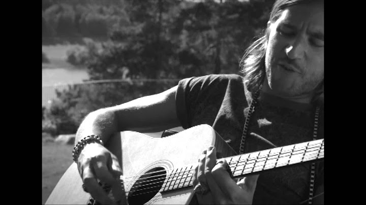 Reload Acoustic version - Acoustic performance video thumbnail