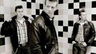 The Baseballs - Bleeding Love ♥  - HQ