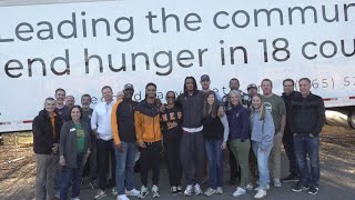 Brothers Chris and Colin Brazzell help Second Harvest Food Bank of East Tennessee