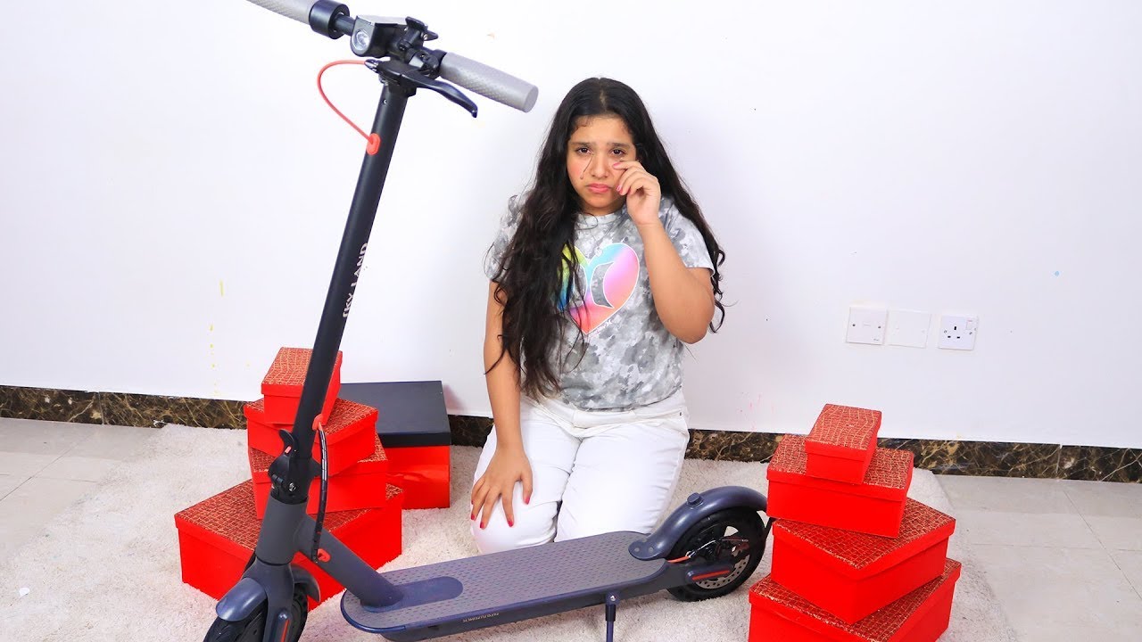 शफा को 11th बर्थडे पर दिए 11 गिफ्ट्स और साथ में स्कूटर भी