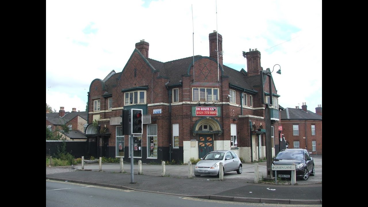 🏚️ Peeking Outside Abandoned Gables Tavern Pub 🍻 Lost Pubs Birmingham ...