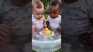 The kids loved this one 😂  #bathbombsuccess #kidsfun #parentingmoments #familyvideo #bathtime