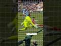 #Donnarumma making a double save to deny #Arsenal from scoring a second goal #premierleague #Mancity