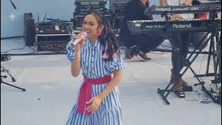 LYODRA - KALAU BOSAN | LIVE AT GALAXY FESTIVAL S24 FE TAMAN LITERASI BLOK M 4.10.2024