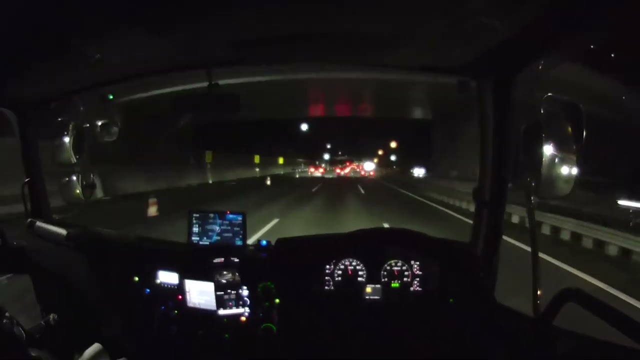 【やまる_】トラックドライバーの日記 関越道の夜からこんばんは！　　大型トラック 中型トラック