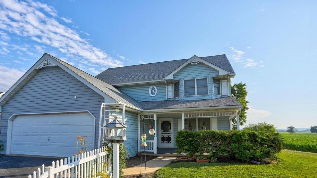 249 KIMBERLY LANE, EPHRATA, PA Presented by The Jennifer King Team.