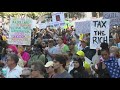 Thousands rally at Houston City Hall for “No Kings” protest
