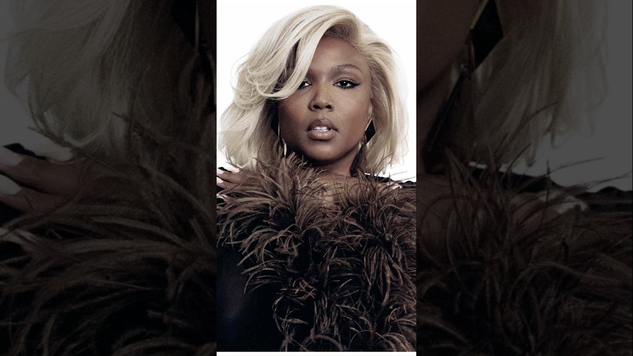 LOVE THIS SONG | BITCH BY Lizzo@lizzobeeating @lizzoirl #lizzo #music #reaction #shorts