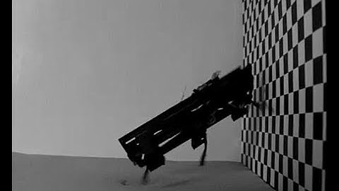 Researchers design robo-roaches that can climb walls