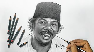 Menggambar sketsa wajah Benyamin Sueb dengan menggunakan Pensil