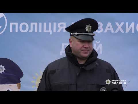 Поліція Чернівецької області: У Чернівцях поліція навчала громадян, як уберегтися від агресії та насильницьких дій Поліція Чернівецької області: У Чернівцях поліція навчала громадян, як уберегтися від агресії та насильницьких дій