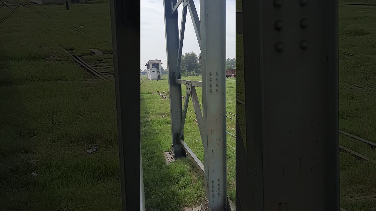 Pakistan Railways ll beautiful Wazirabad station 8DN taizgam express