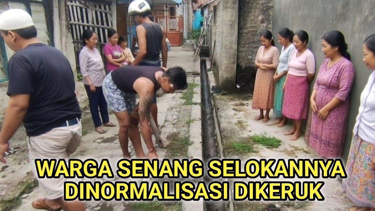 Warga Senang Selokan Selokan Dikeruki Biar Tidak Mampet