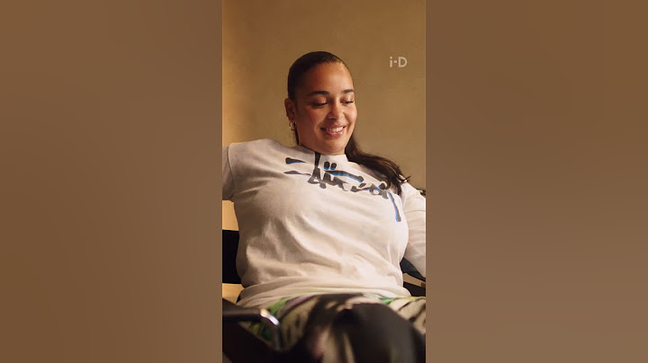 She's in loveeeee 👀 #jorjasmith #love #celebrity