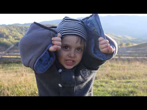 გიო ჯოხაძე \" გზაზე მიდის კურდღელი \" :D :*