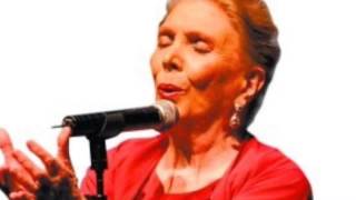 Video thumbnail of "María Dolores Pradera - El Día Que Se Hizo Tarde"