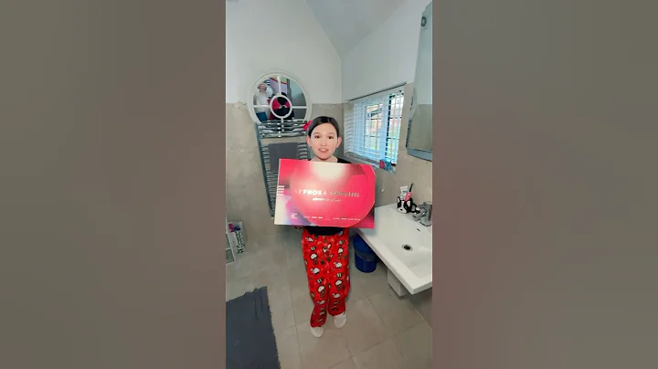 Surprising my daughter with a SEPHORA favourites advent calendar #jonathanjoly #shorts ￼