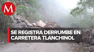 Derrumbe en carretera Tlanchinol-Hueyapa deja vía completamente bloqueada