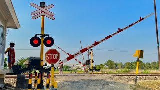 TERBARU DI BEKASI‼️Perlintasan Kereta Api Kampung Rawa Gebang Cikarang Bekasi, Jawa Barat