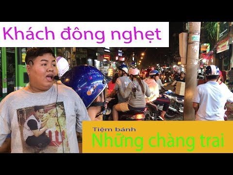 Chàng mập và tuyệt chiêu khiến khách xếp hàng dài mua bánh mì | Foci