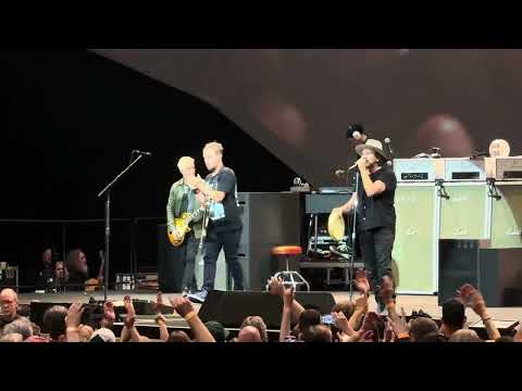 Pearl Jam - Rockin&#039; in the Free World, Vancouver BC, 5/4/2024 Live