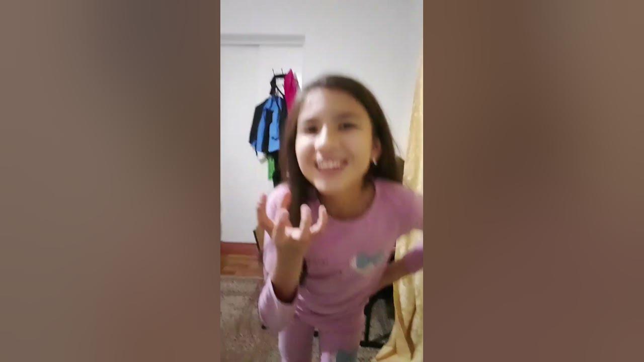 я пытаюсь позвать официанта моргая азбукой морза 😱😱😱!!! - YouTube