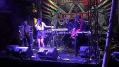 Queen & Jacks - Terlalu Cepat (Live @RScafeINA)  - Durasi: 3:49. 