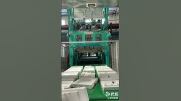 EPS shape moulding machine is producing eps foam board