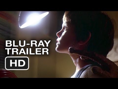e.t.-the-extra-terrestrial-official-blu-ray-trailer-(1982)---steven-spielberg-masterpiece