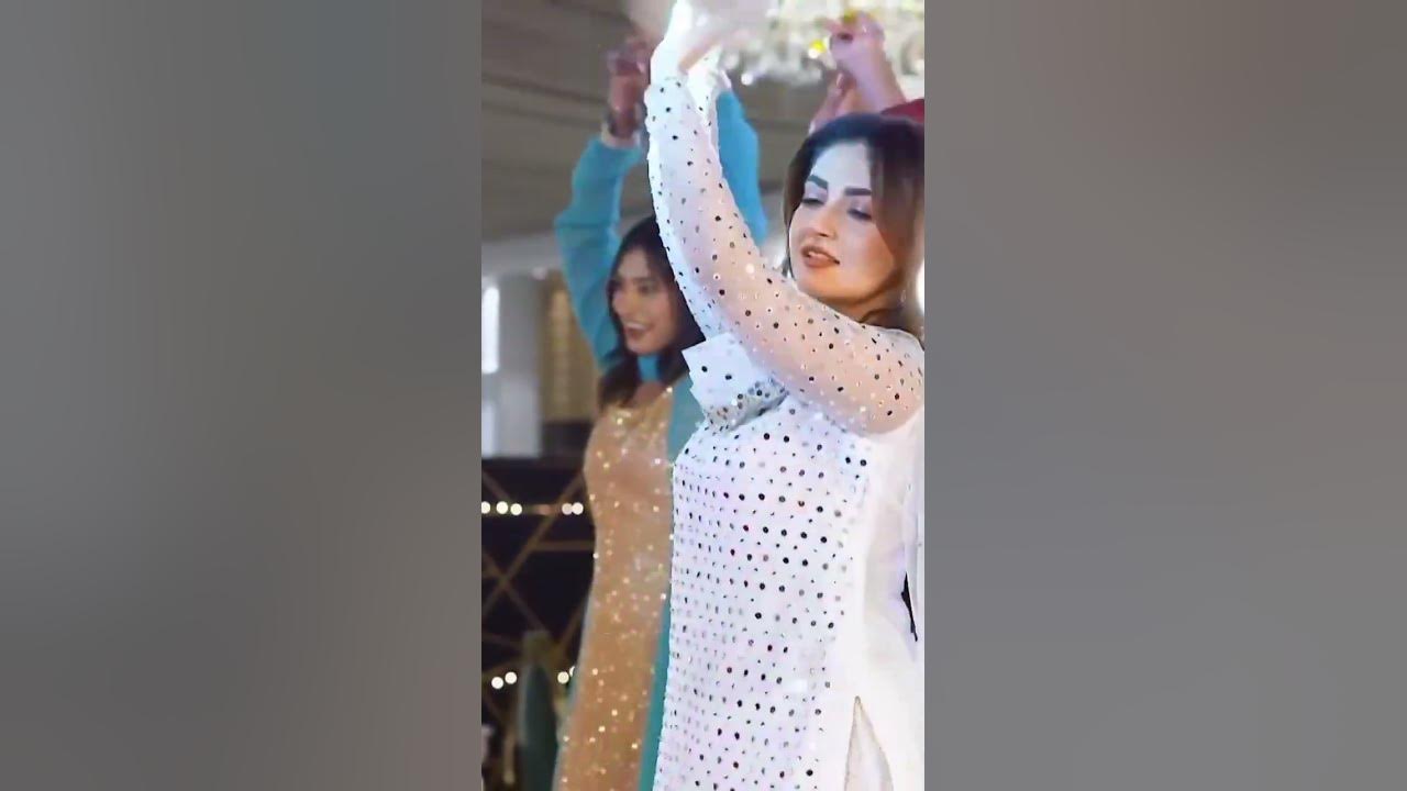 Hiba bukhari dance #dance #dancevideo Hiba bukhari dance #dance #dancevideo