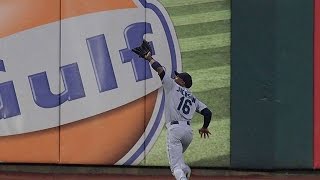 SEA@PHI: Jackson makes a fantastic running catch