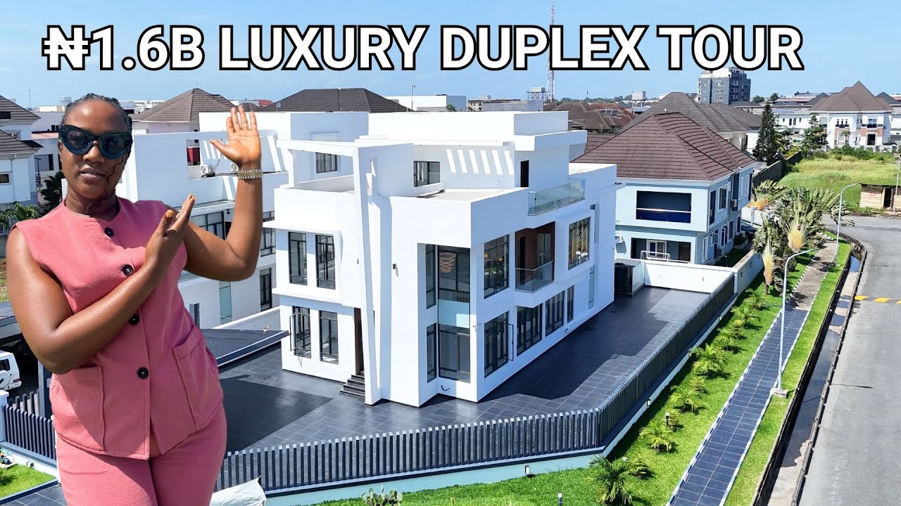 PINNOCK BEACH ESTATE!!! INSIDE THIS LUXURY 5 BEDROOM DETACHED DUPLEX FOR SALE