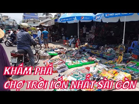 Khám phá chợ trời ven đường Sài Gòn, cao thấp đều có