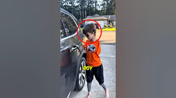 He has no arms 🥹 #shorts