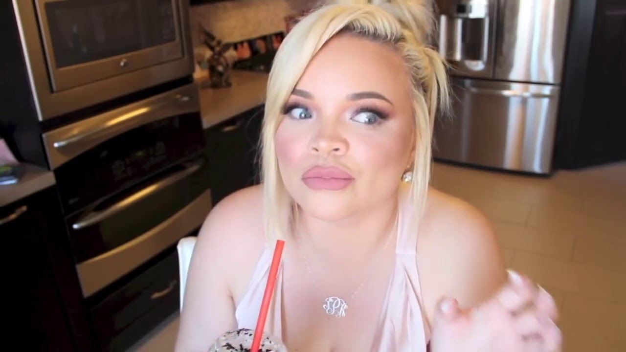 Trisha Paytas Moaning For 1 Minute Straight! 