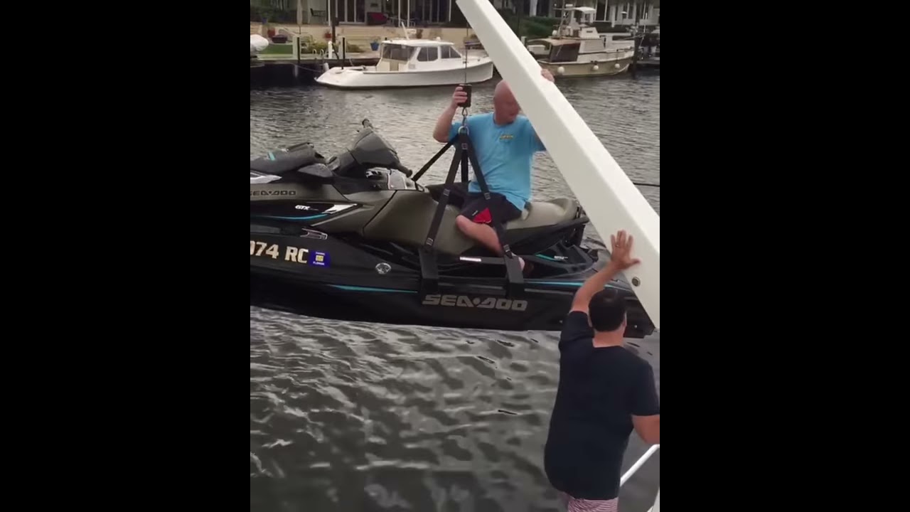 Jetski lift fail