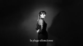 Coline Rio - La plage silencieuse (lyrics video) Resimi