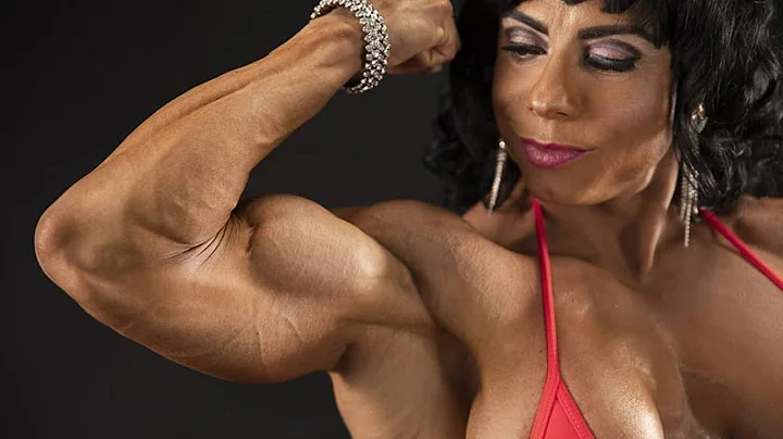 ELIZABETH BRADSHAW FEMALE BODYBUILDER | IFBB PRO |...