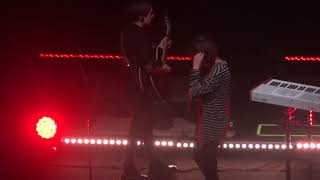 Tegan and Sara (Live) - Banter - Nineteen (2017)